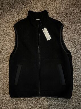 GU Men's Black Sherpa Full Zip Vest